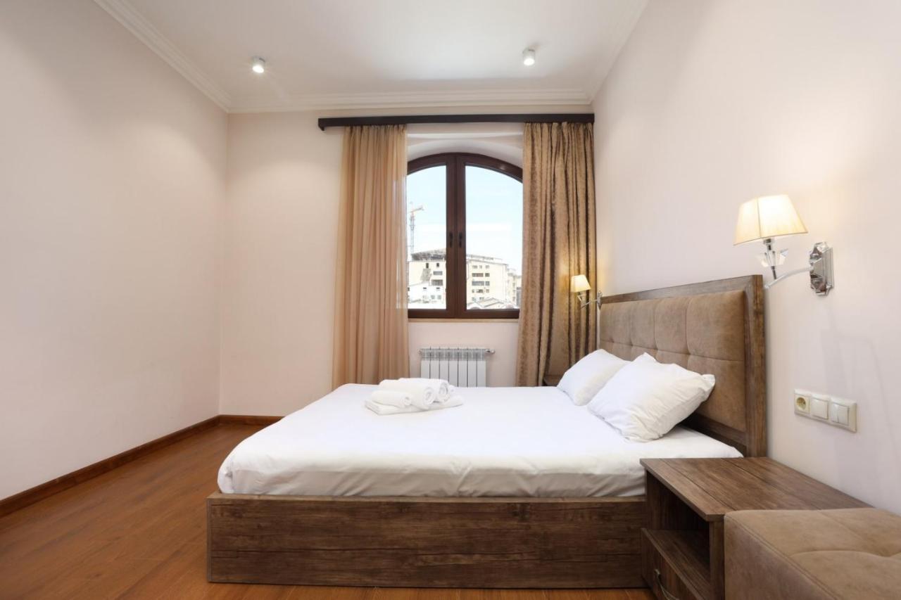 Stay Inn-Apartments On Buzand 17 Єреван Екстер'єр фото