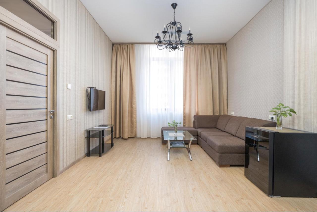 Stay Inn-Apartments On Buzand 17 Єреван Екстер'єр фото