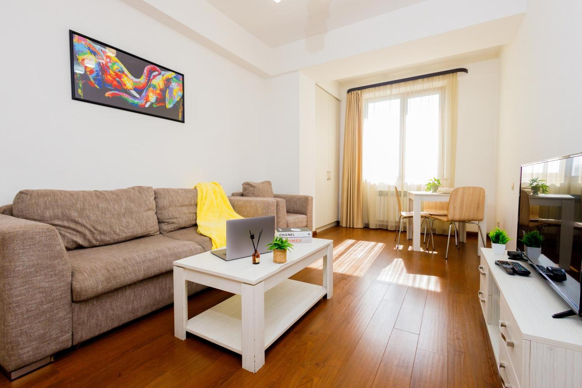Stay Inn-Apartments On Buzand 17 Єреван Екстер'єр фото